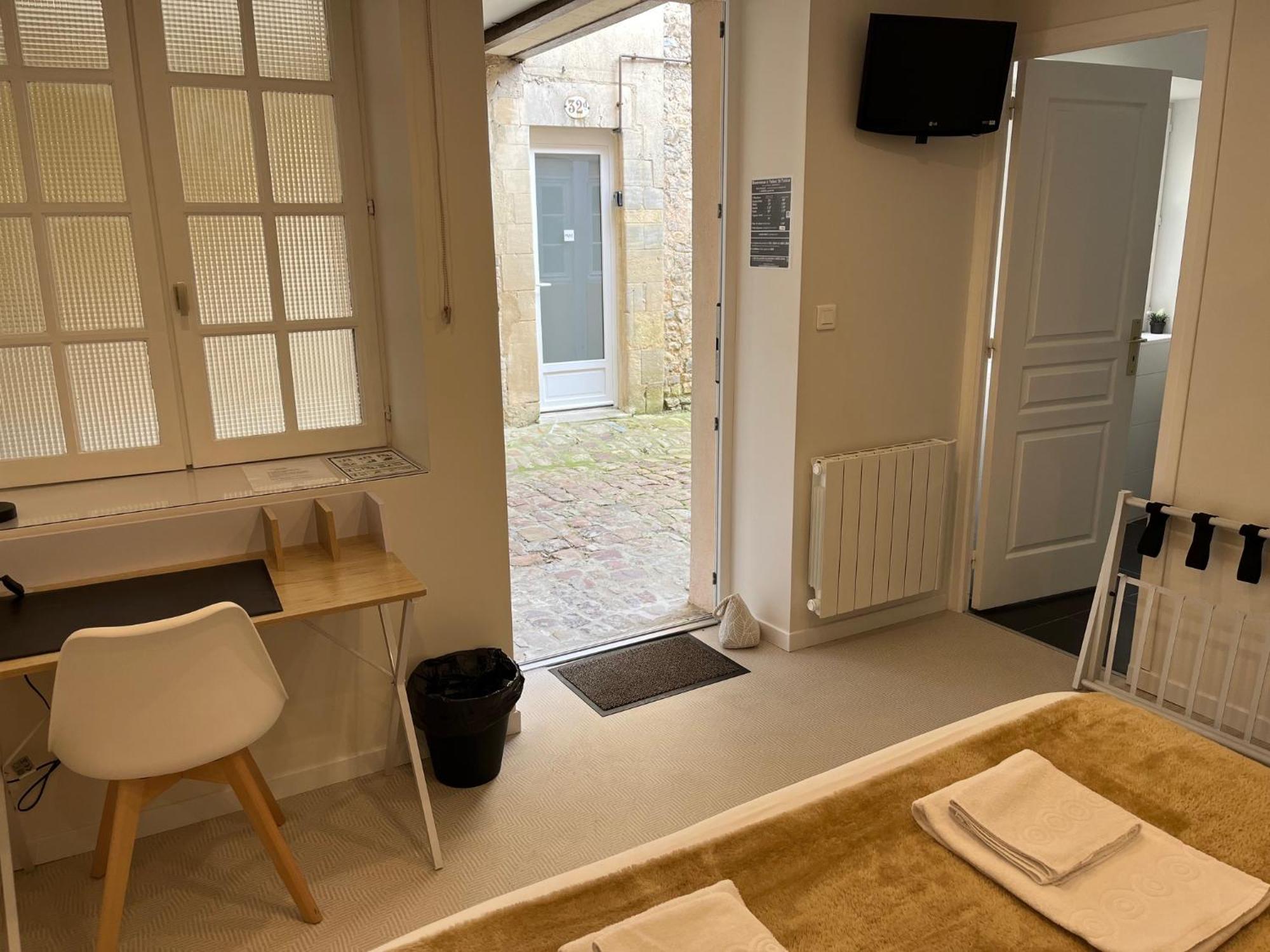 Hotel Le Saint Patrice バイユー 部屋 写真