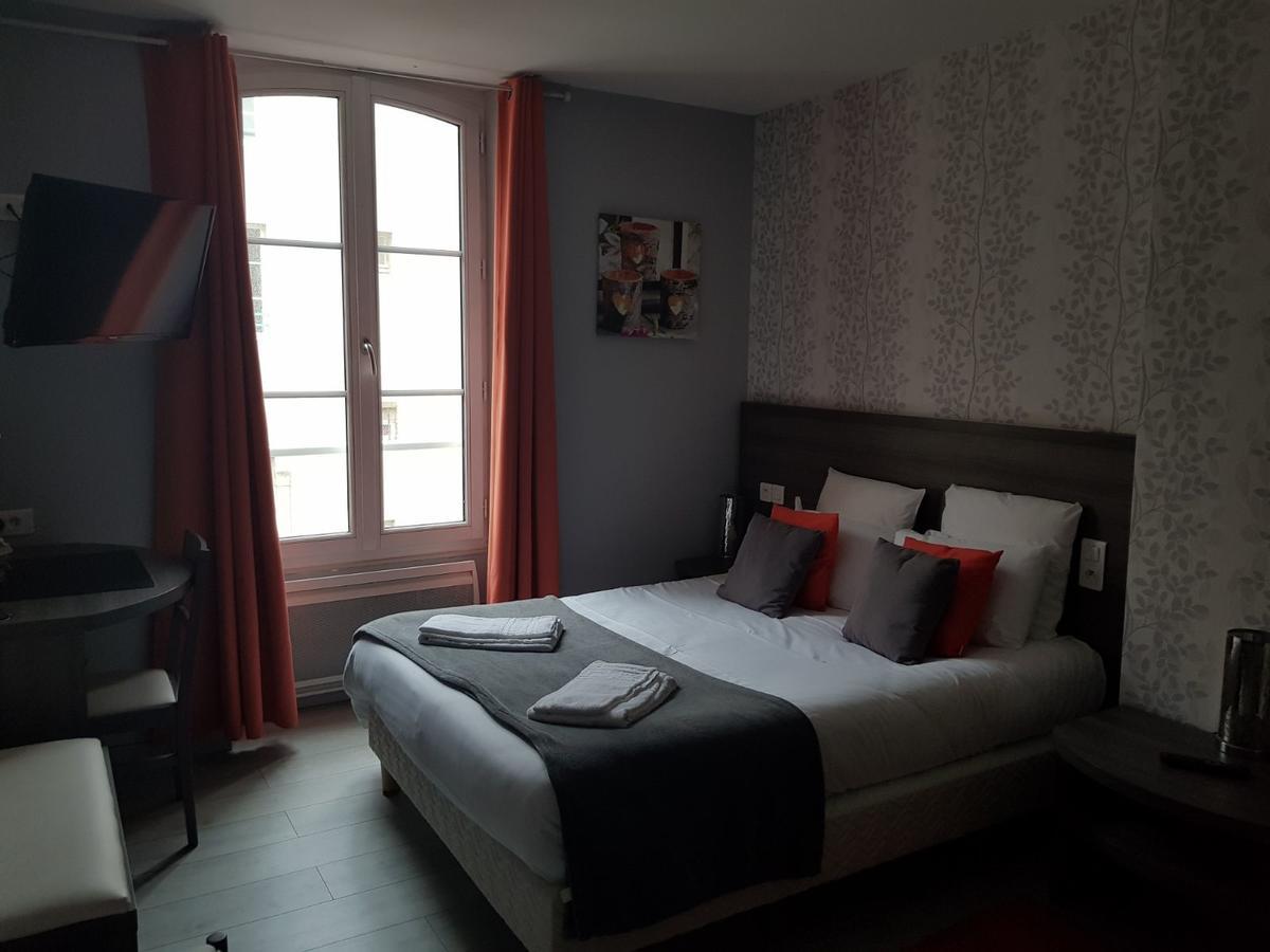 Hotel Le Saint Patrice バイユー エクステリア 写真